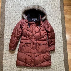 Women’s Medium Eddie Bauer Lodge Cascadian Down Parka